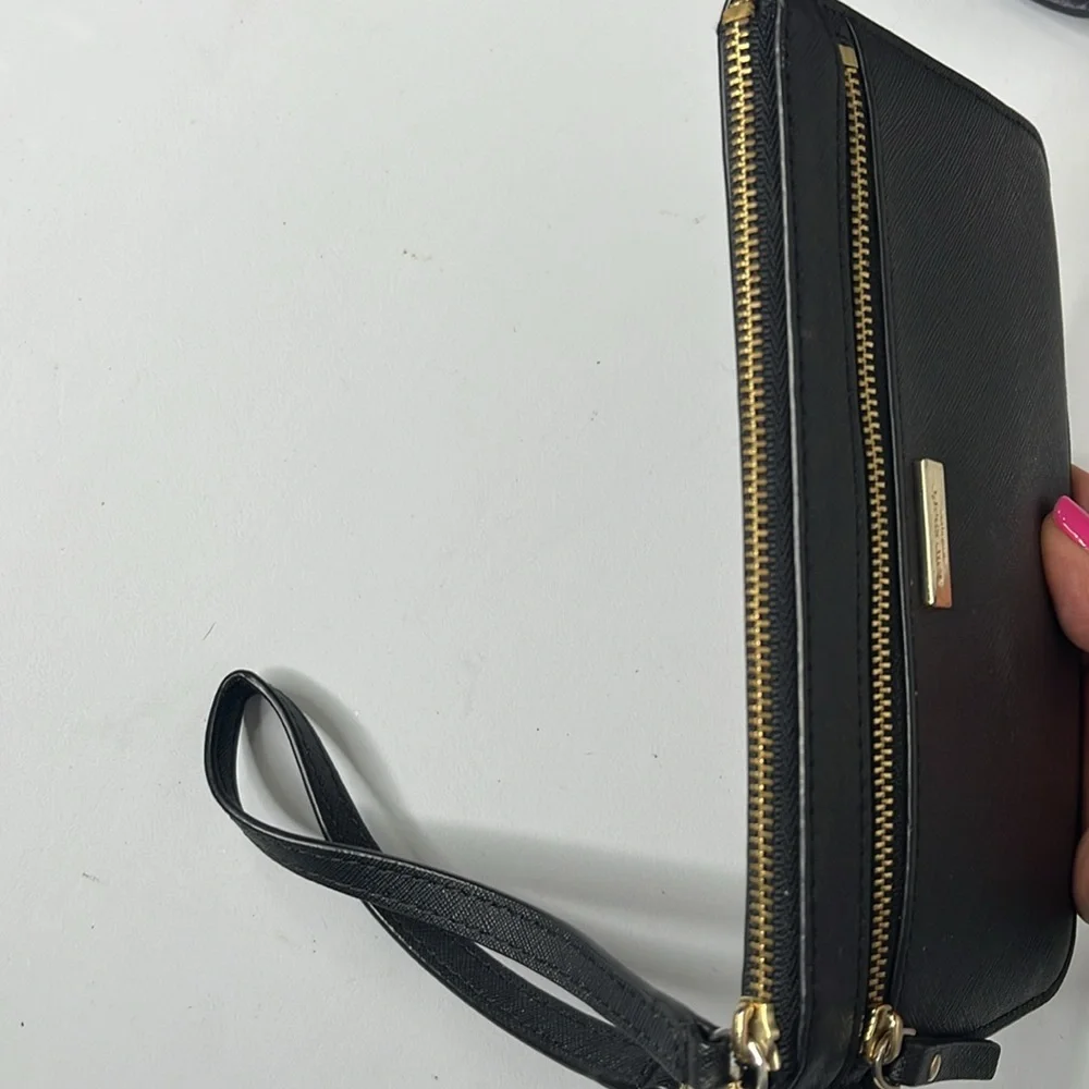 Kate Spade Black 2 Zip Pockets Wristlet 4 CC Slots inside EUC Laurel Way Tinie - Picture 5 of 7